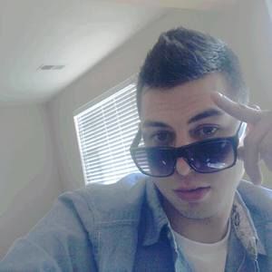 Meet your Posher, Carlos